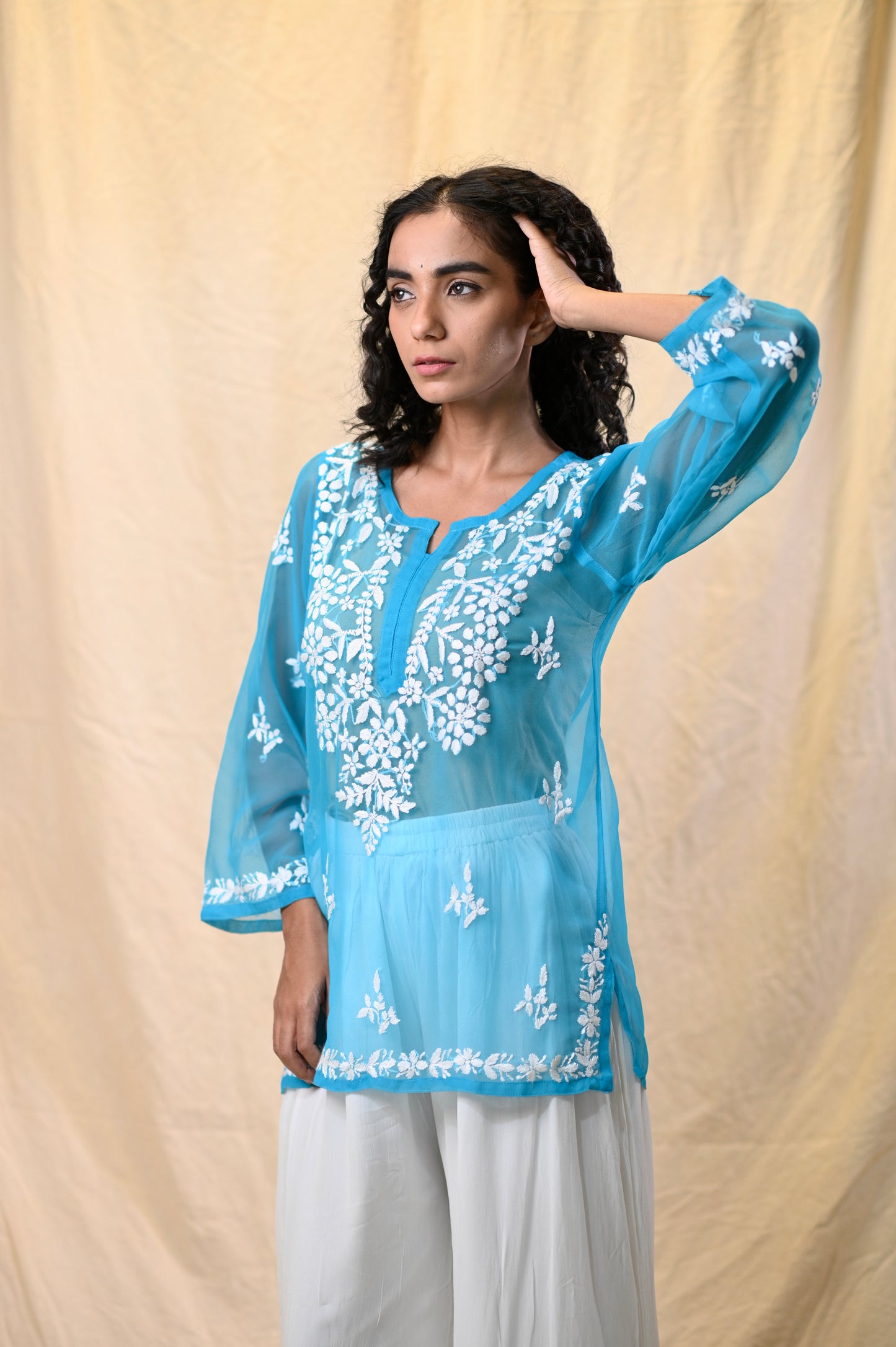 Gorget Chikanakri Short Top